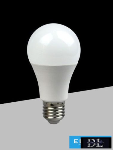 UNIVERSO LED izzó E27 DC12-24v 10w 900lm 3000k