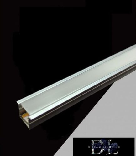 UNIVERSO Süllyesztett profil LED szalaggal 12V 7W-800lm/M 6500K IP20 2M