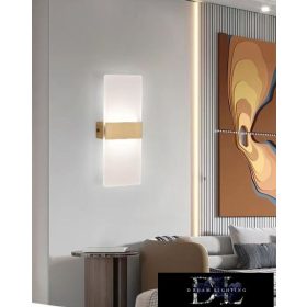 UNIVERSO Fali lámpa 10W CCT Óarany 800lm 