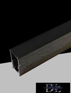 UNIVERSO Mágneses falon kívüli sínrendszer DC:48V-os 2000x51x26mm Fekete
